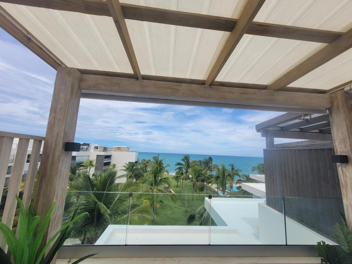 Seawinds Studio - Beachfront Getaway Кабарете Екстериор снимка