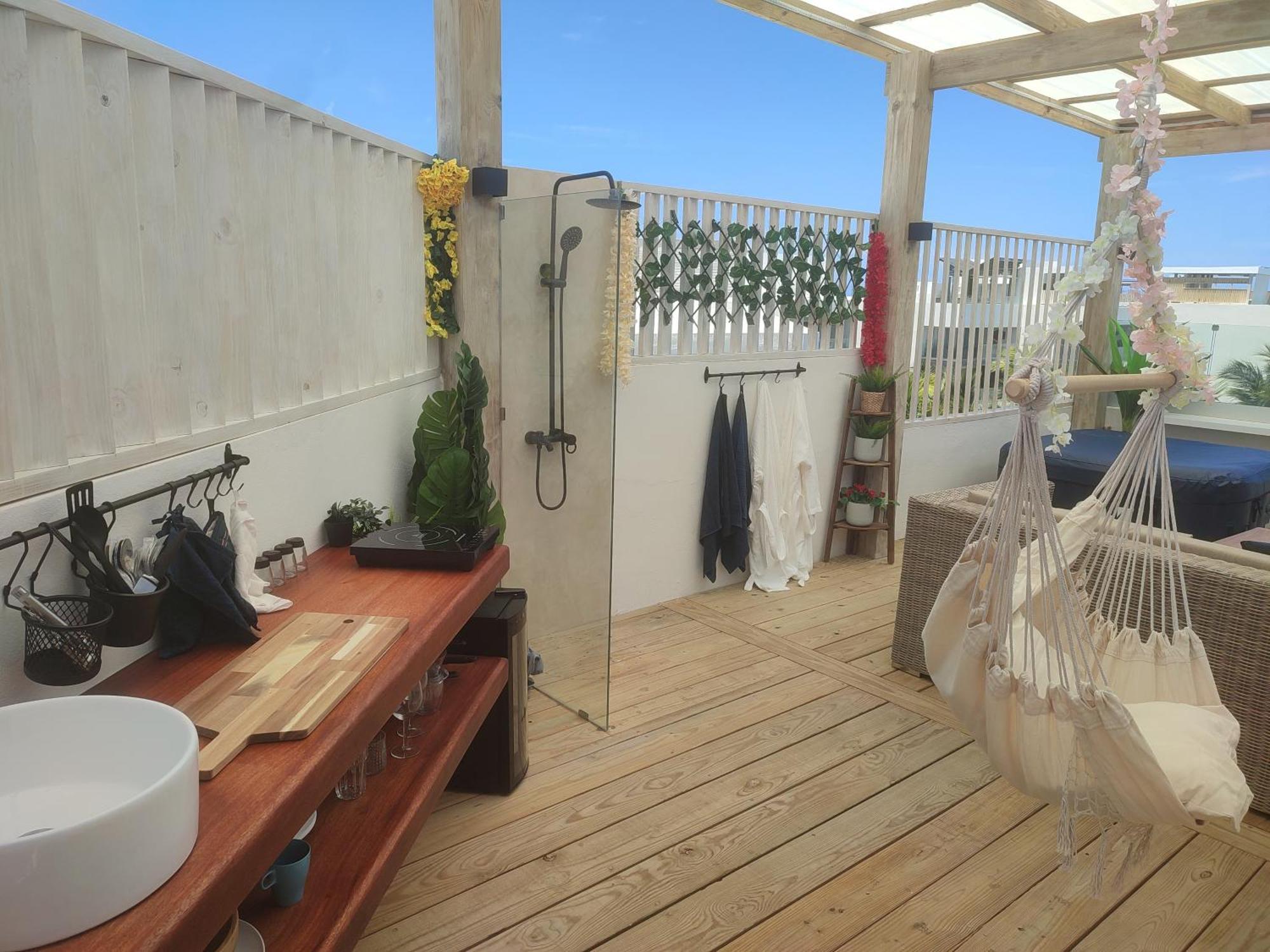 Seawinds Studio - Beachfront Getaway Кабарете Стая снимка